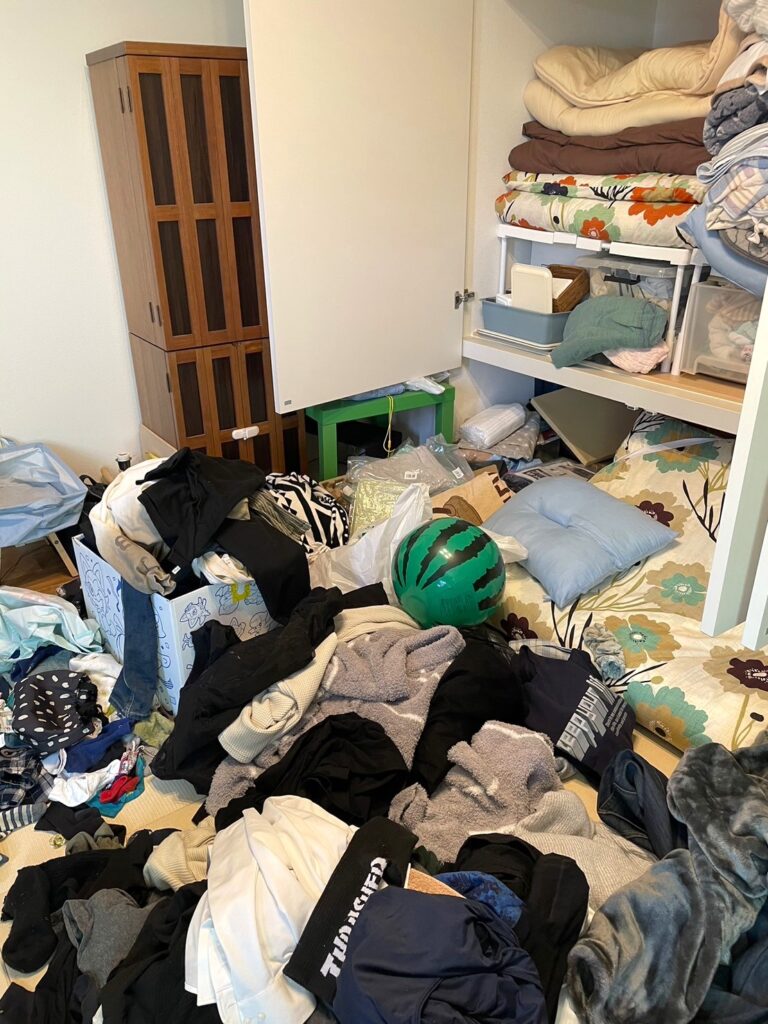 和室の整理に悩まれていた兵庫県丹波市のお客様。いらないものを手放し、分類し片付けました