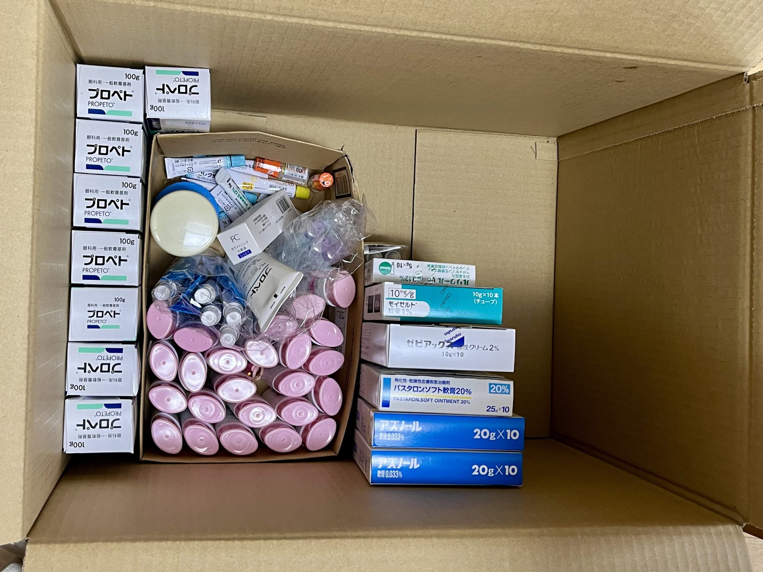 収納内から出した薬関係のストック。